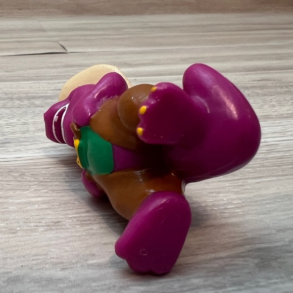 Vintage Barney Mini Dinosaur Figure Cowboy Action Figure Toy 1993 Collection - Picture 5 of 6